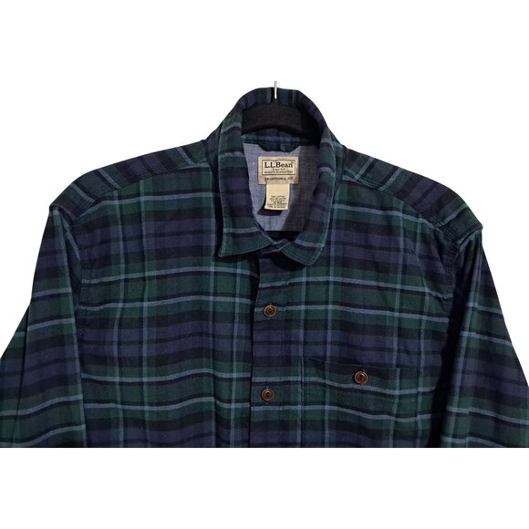 L.L.Bean Plaid Flannel Sirt Mens M Traditional Fit Lightweight Gorpcore Outdoors - Picture 6 of 15